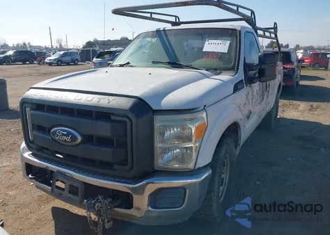 2011 Ford F-250 Xl z USA, uszkodzony, nr VIN 1FTBF2AT7BEB25076